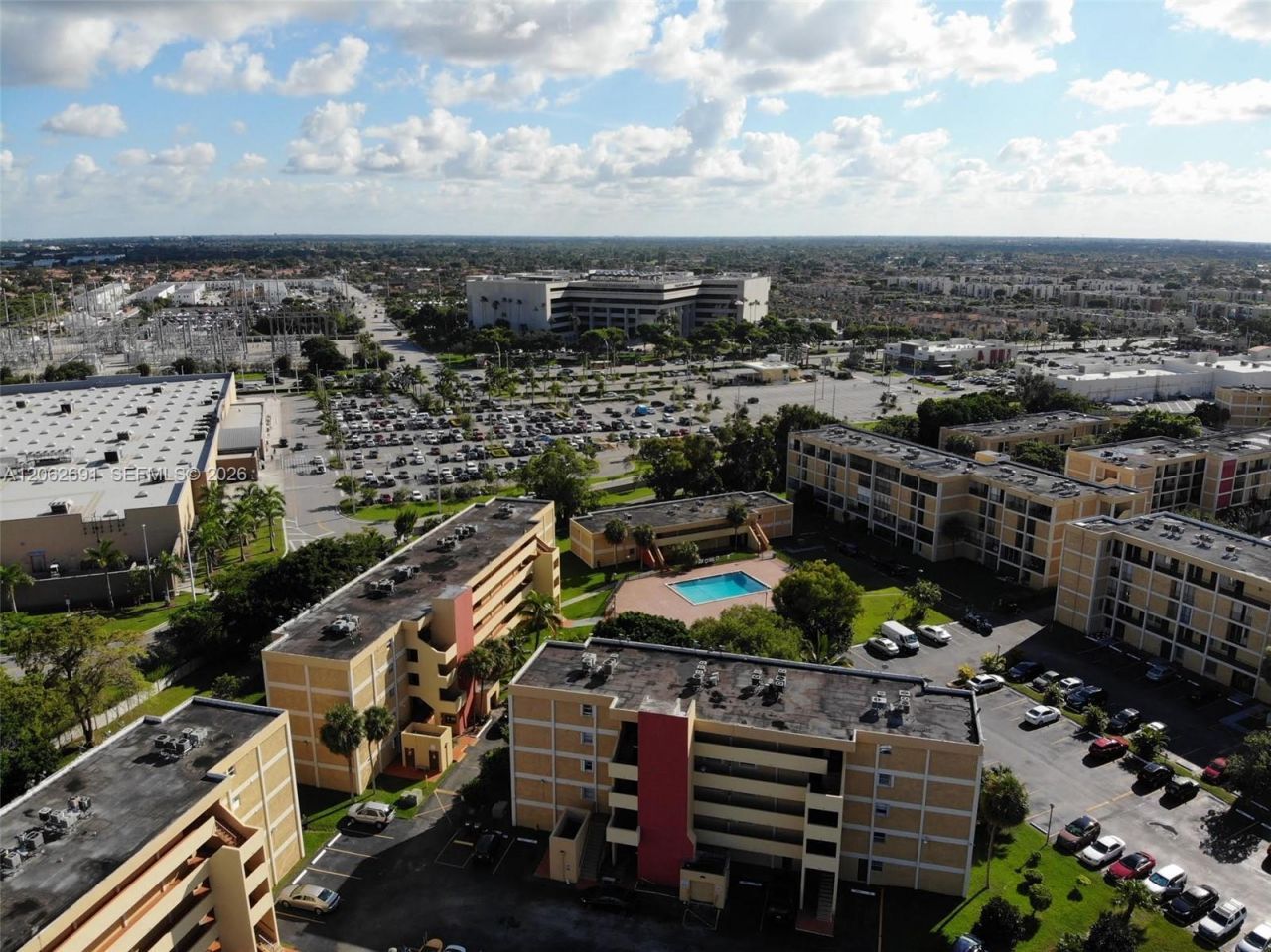 9240 Fontainebleau Blvd, Unit 204, Miami, FL 33172 Photo