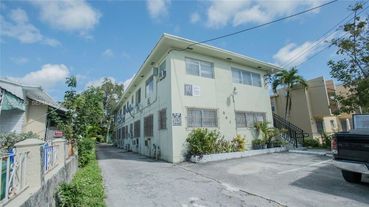 461 SW 6th St , Unit 3, Miami, FL 33130 Photo