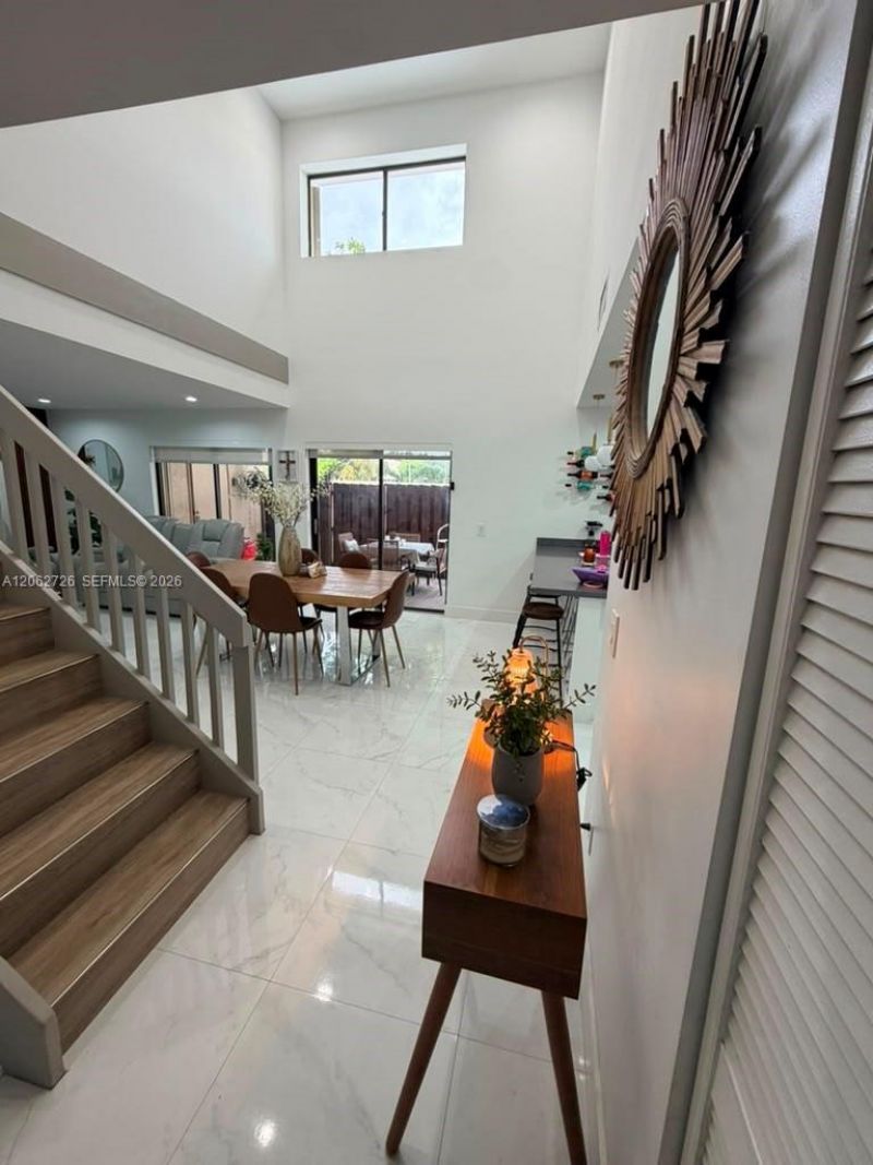 6005 NW 170th Ter, Hialeah, FL 33015 Photo
