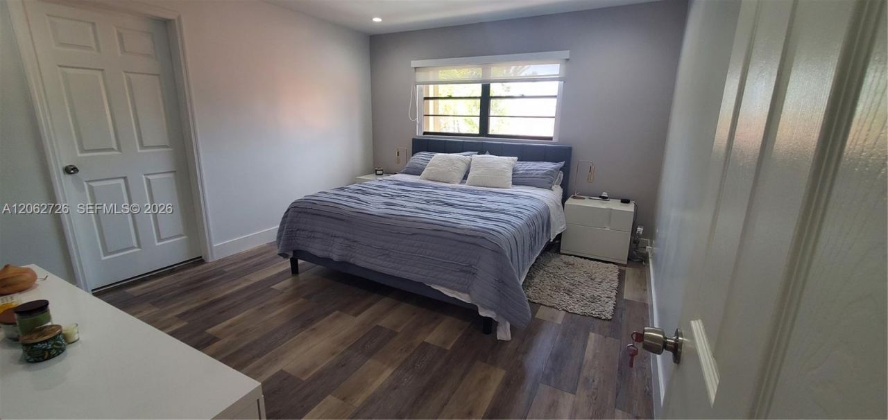 6005 NW 170th Ter, Hialeah, FL 33015 Photo