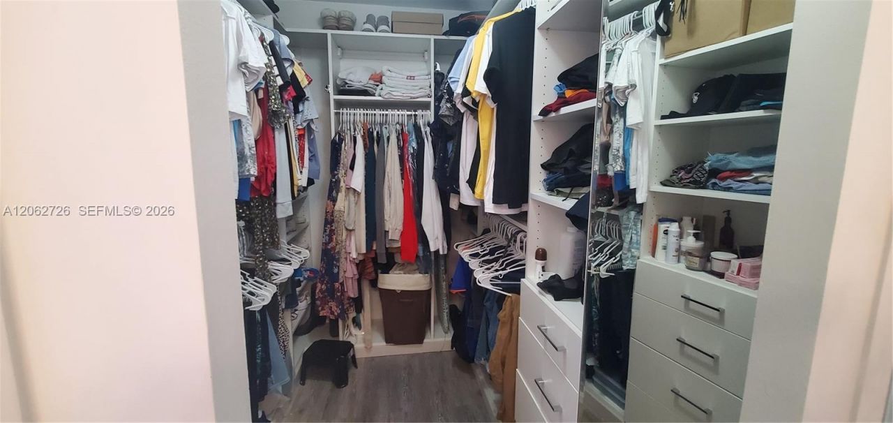 6005 NW 170th Ter, Hialeah, FL 33015 Photo