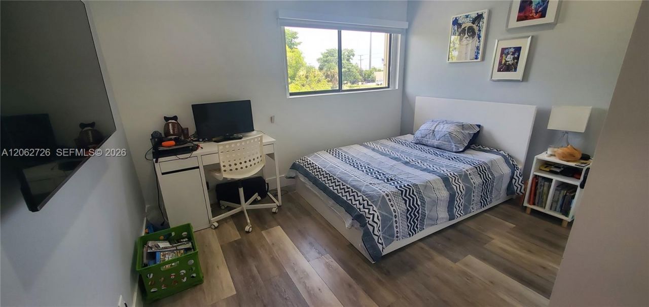6005 NW 170th Ter, Hialeah, FL 33015 Photo