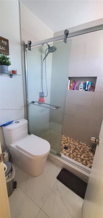 6005 NW 170th Ter, Hialeah, FL 33015 Photo