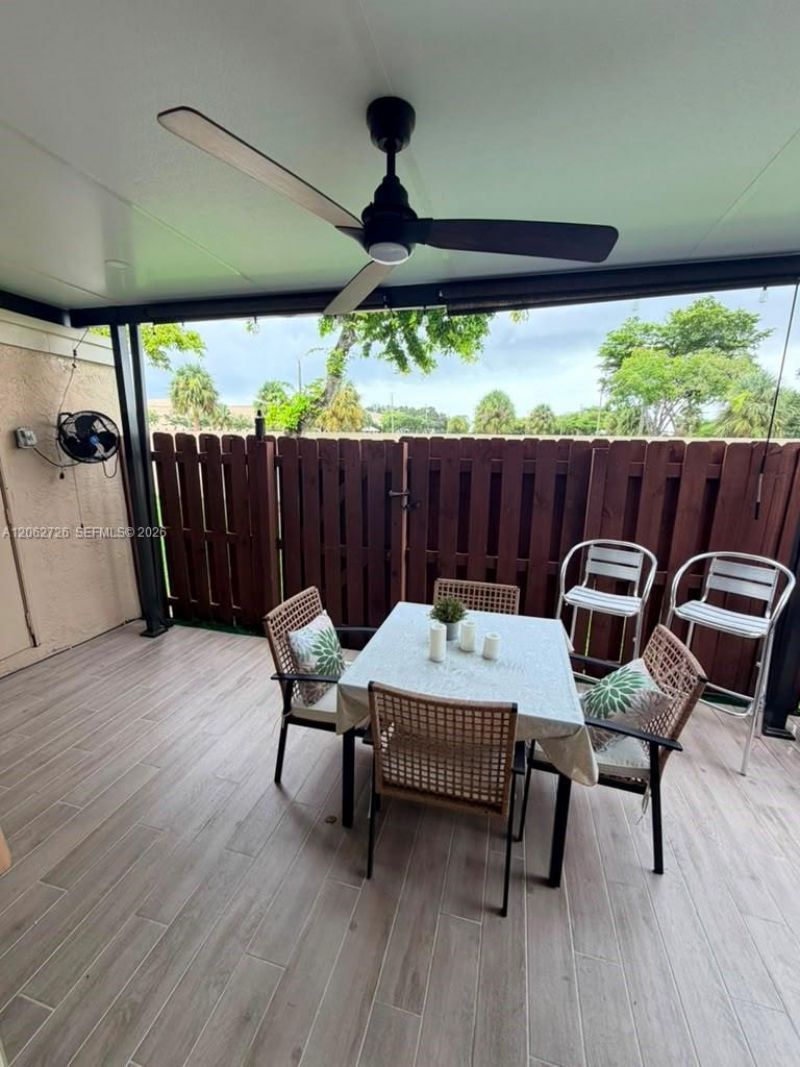 6005 NW 170th Ter, Hialeah, FL 33015 Photo