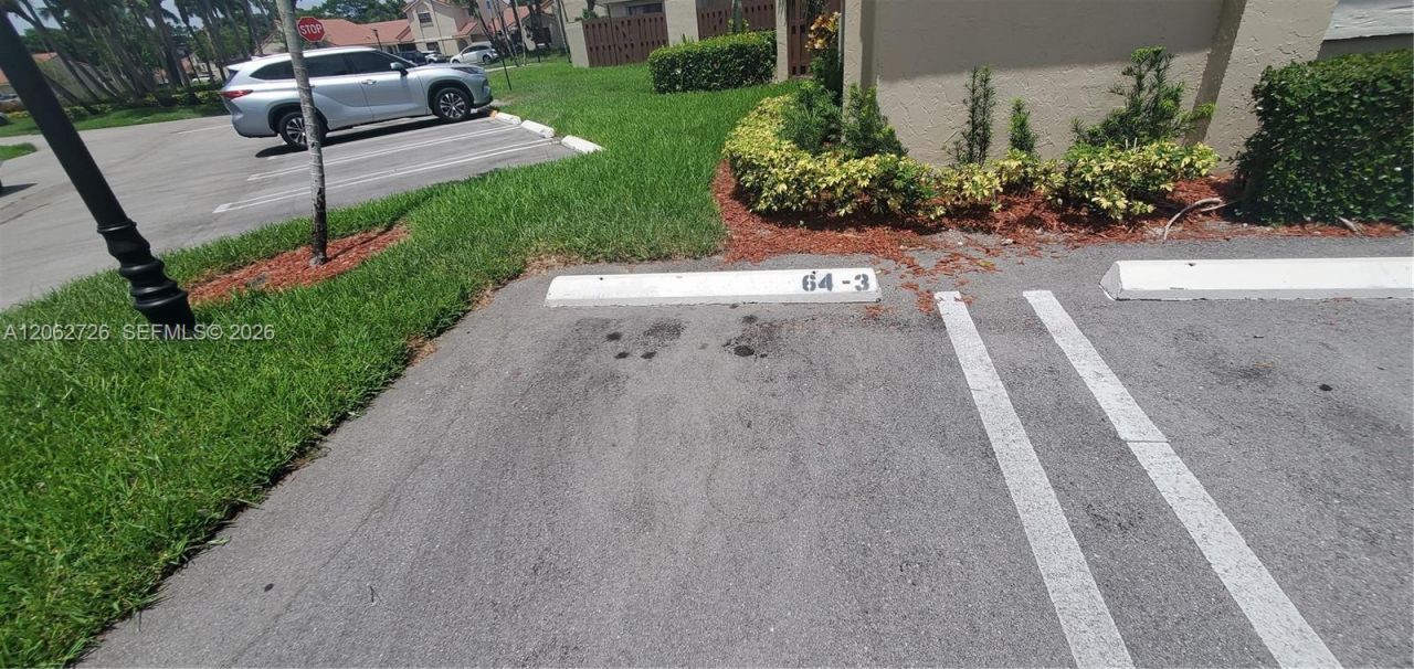 6005 NW 170th Ter, Hialeah, FL 33015 Photo