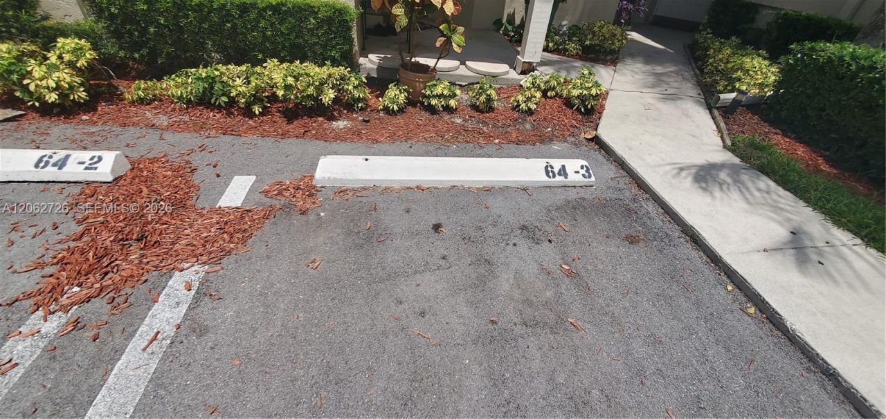 6005 NW 170th Ter, Hialeah, FL 33015 Photo