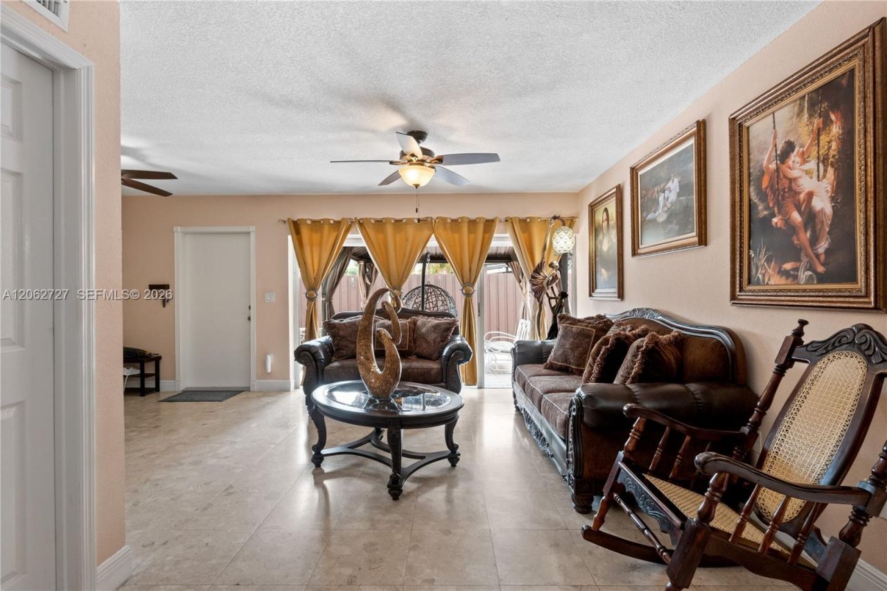 15680 SW 82nd Cir Ln, Unit 8-8, Miami, FL 33193 Photo