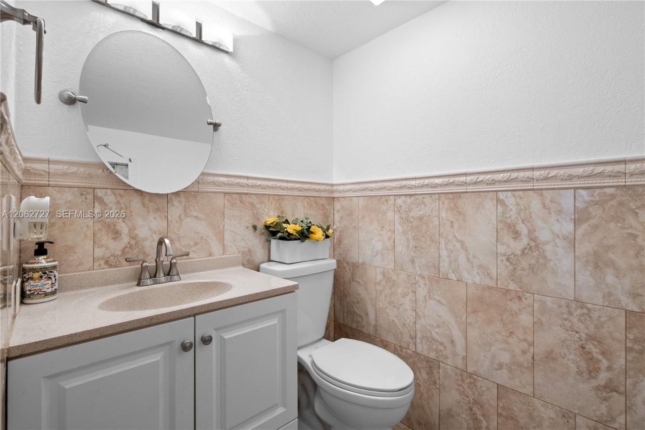 15680 SW 82nd Cir Ln, Unit 8-8, Miami, FL 33193 Photo
