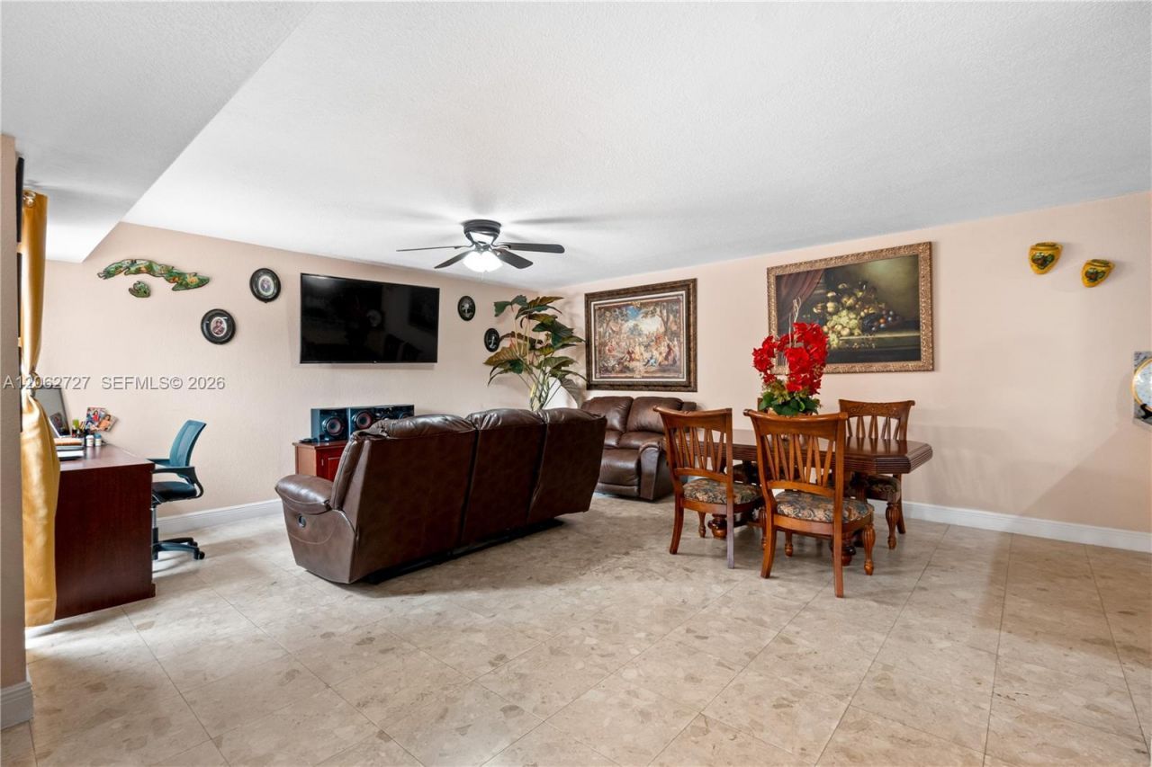 15680 SW 82nd Cir Ln, Unit 8-8, Miami, FL 33193 Photo