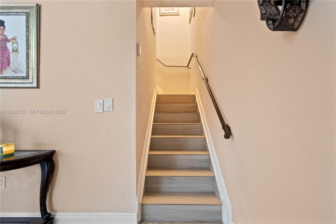 15680 SW 82nd Cir Ln, Unit 8-8, Miami, FL 33193 Photo