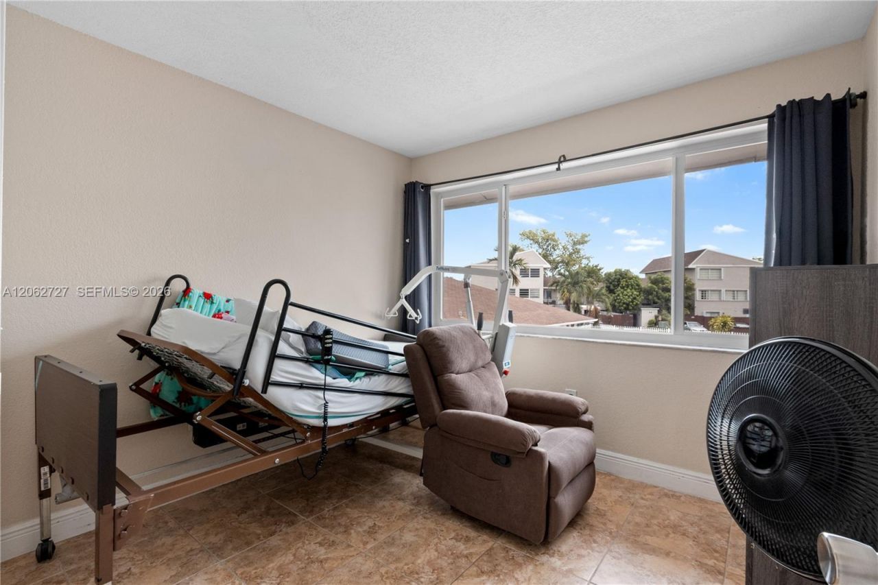 15680 SW 82nd Cir Ln, Unit 8-8, Miami, FL 33193 Photo