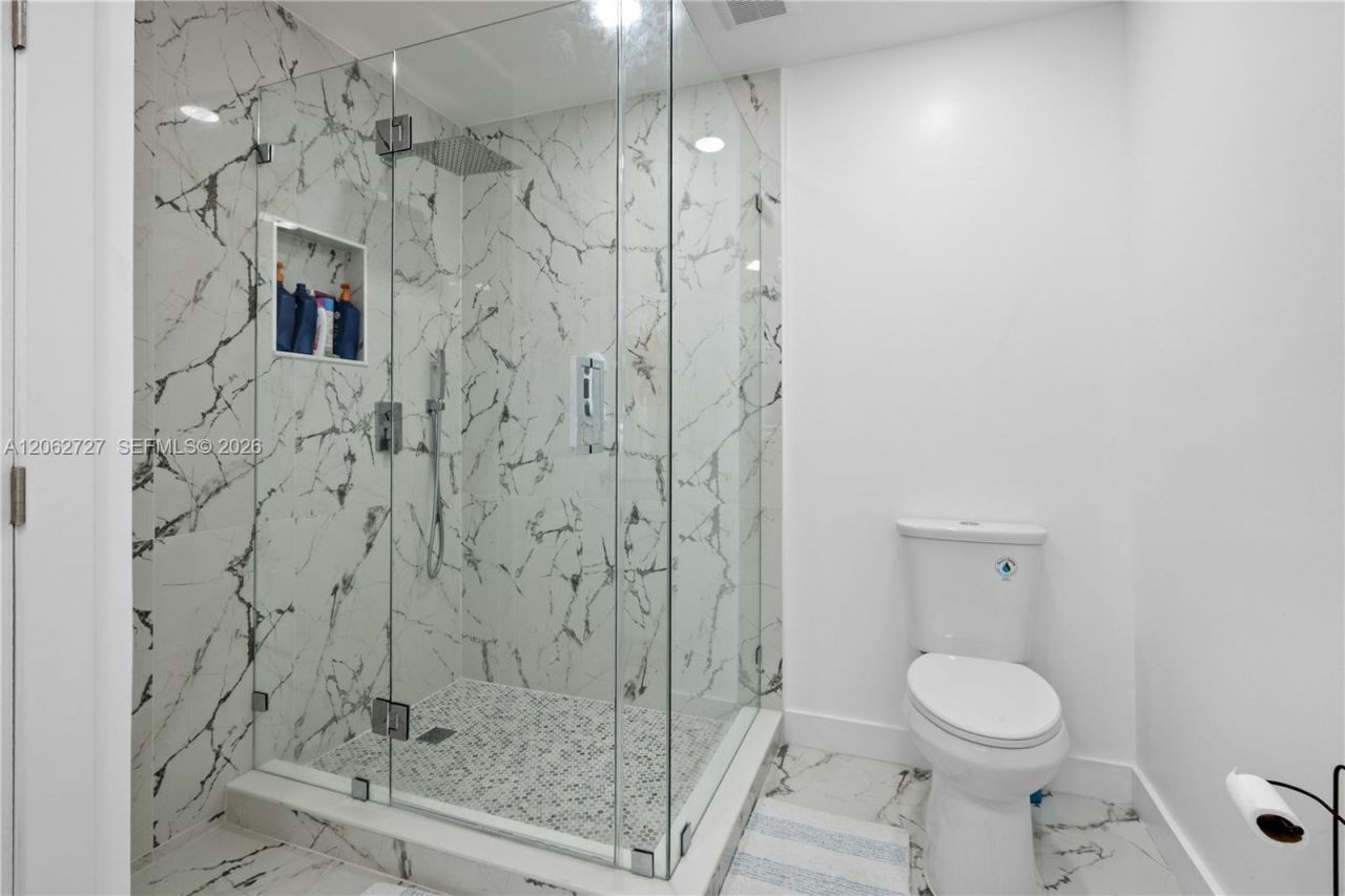 15680 SW 82nd Cir Ln, Unit 8-8, Miami, FL 33193 Photo