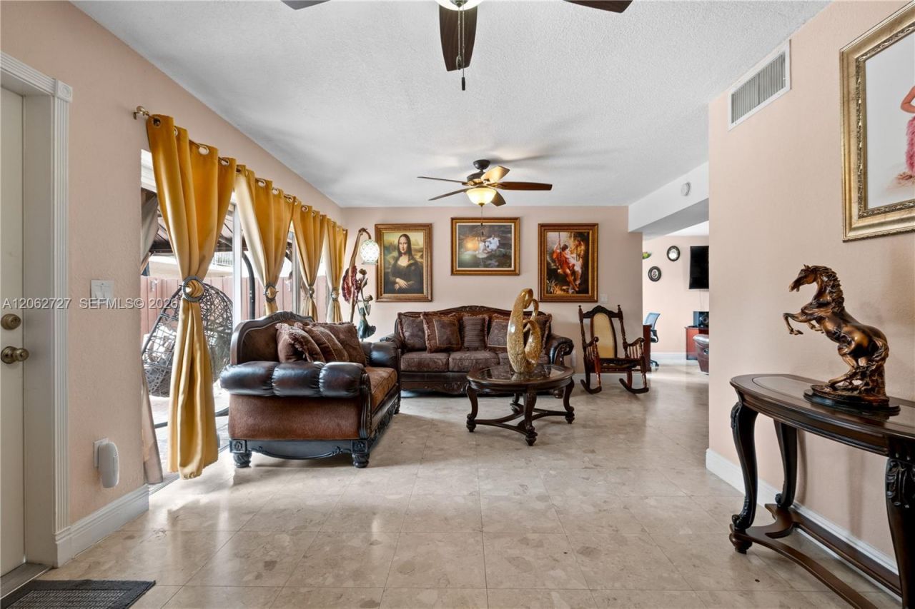 15680 SW 82nd Cir Ln, Unit 8-8, Miami, FL 33193 Photo