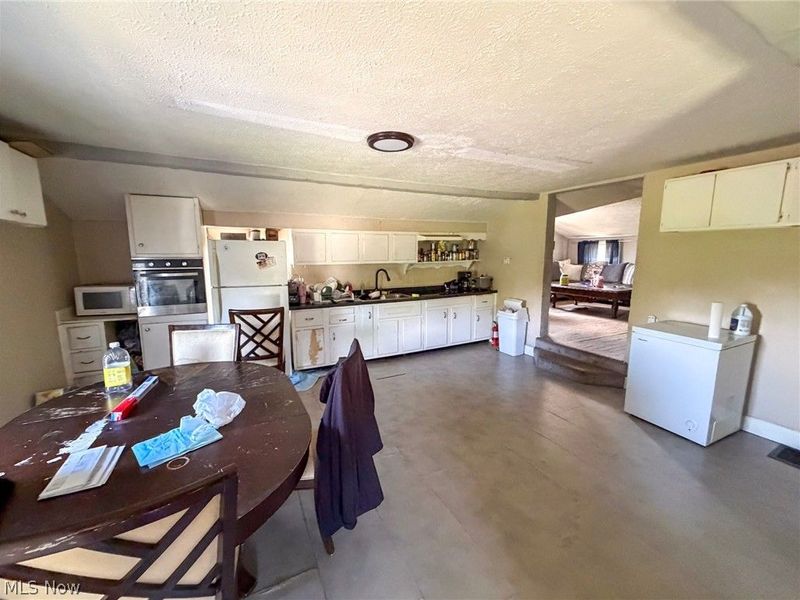622 Elm Road , Warren, OH 44481 Photo 22