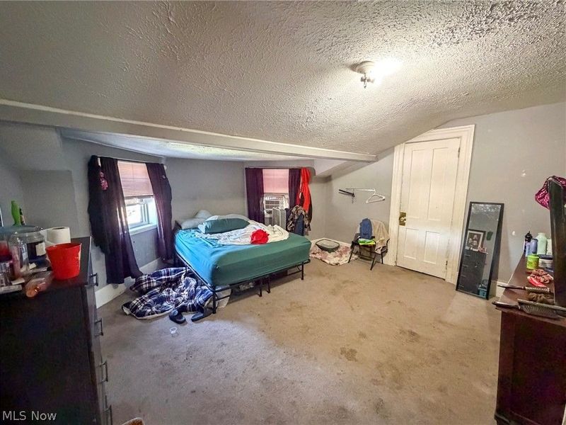 622 Elm Road , Warren, OH 44481 Photo 28
