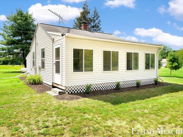 16217 130th Avenue, Nunica, MI 49448