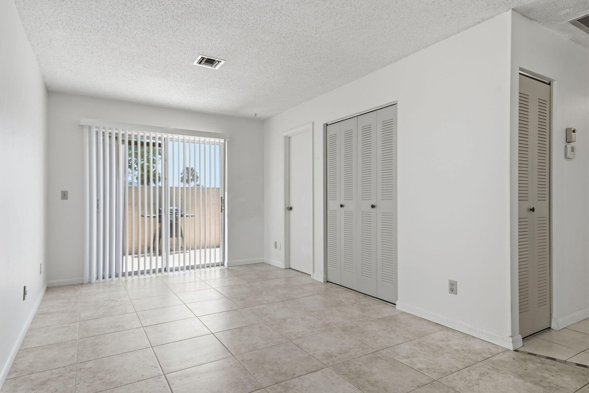 5852 Dream Court, Unit 35D, Fort Pierce, FL 34982 Photo