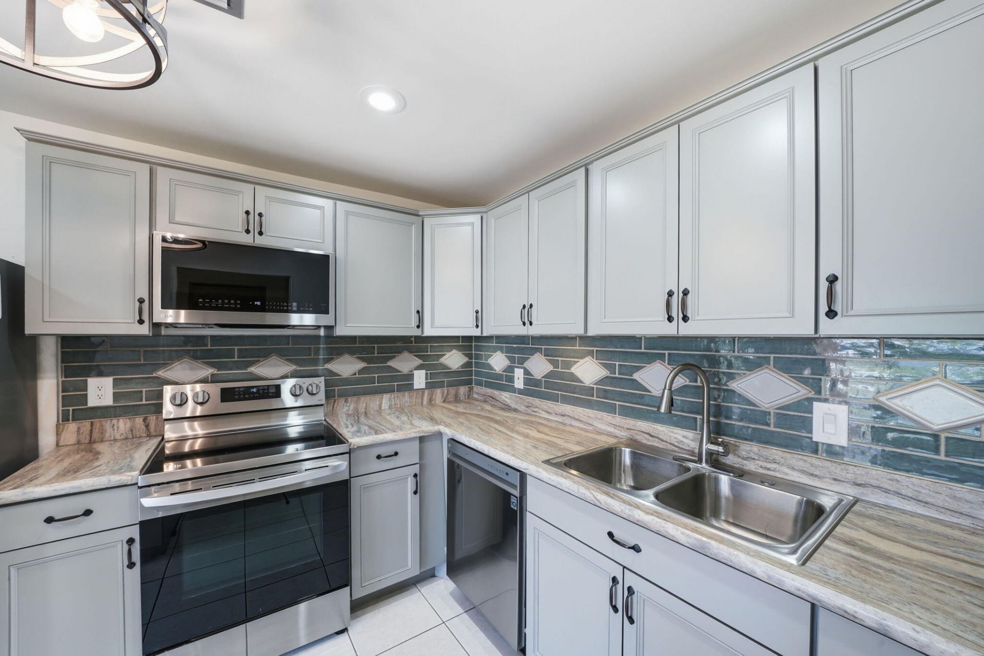 5852 Dream Court, Unit 35D, Fort Pierce, FL 34982 Photo