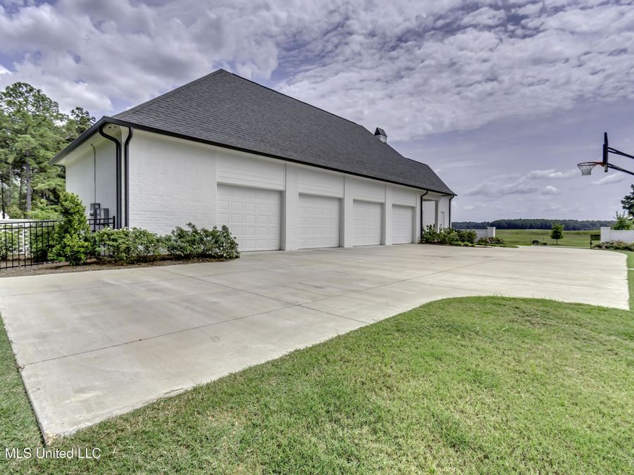Property Image 92