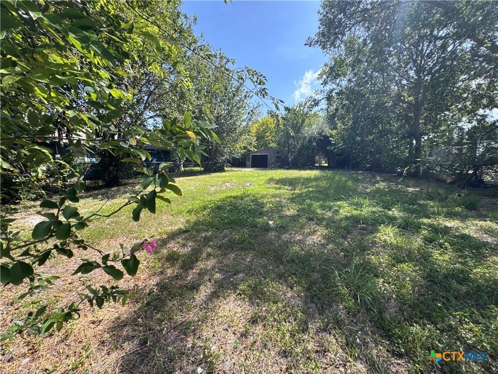 509 S Ann Street, Port Lavaca, TX 77979 Main Photo