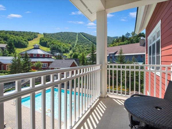 102 Forest Drive, Unit 337 (plus LO 437) / II Cl, Warren, VT 05674