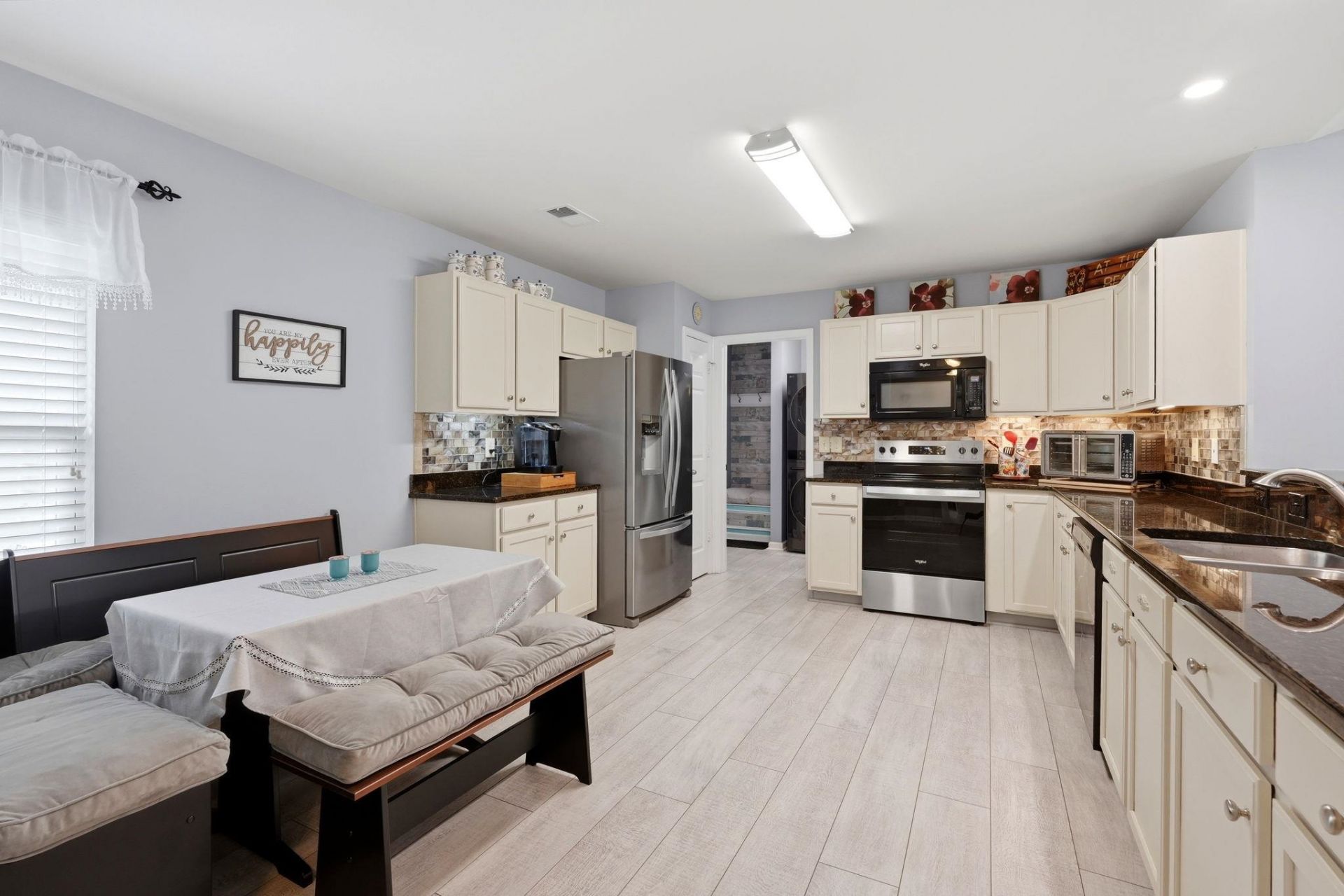 1009 Sunnymeadow Pl. Photo 8