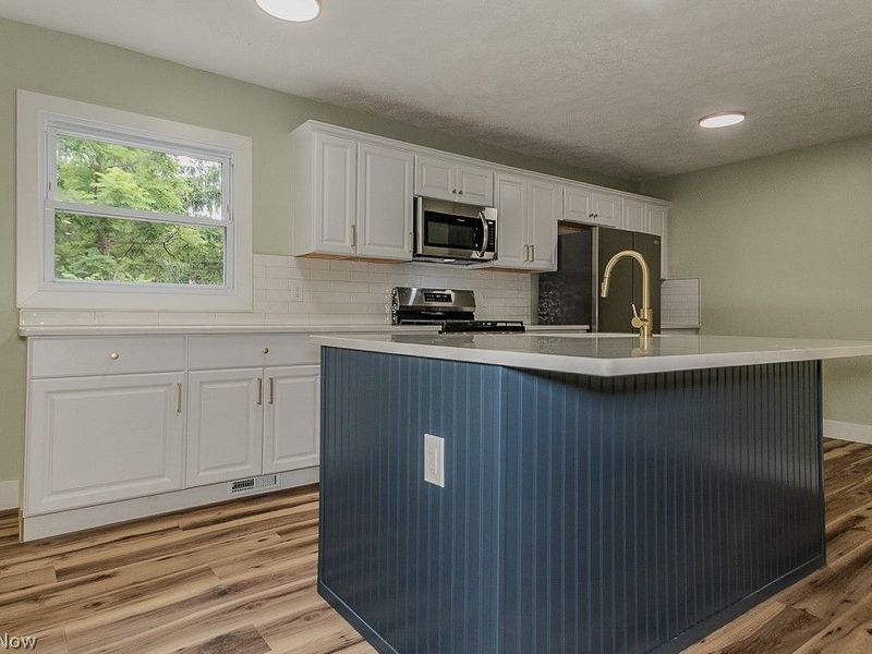 1729 Falkirk Road , Madison, OH 44057 Photo 10
