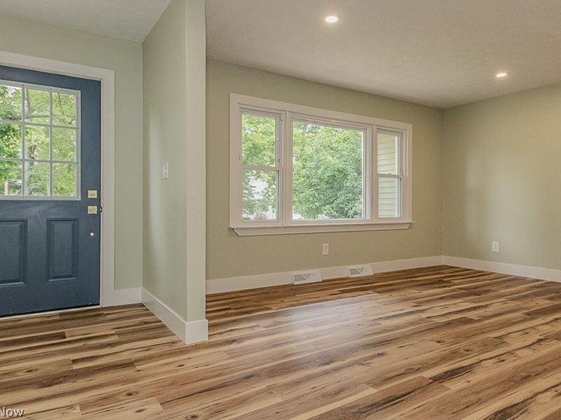 1729 Falkirk Road , Madison, OH 44057 Photo 5