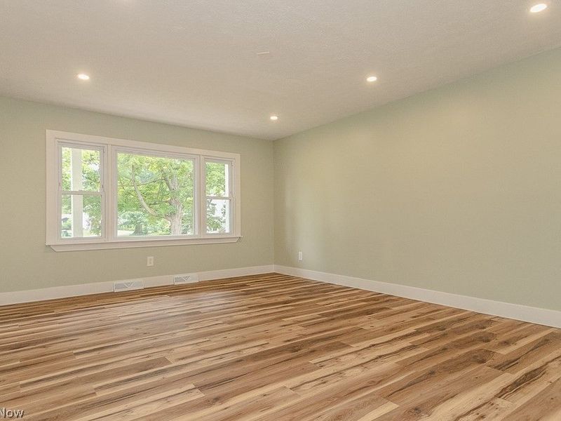 1729 Falkirk Road , Madison, OH 44057 Photo 6