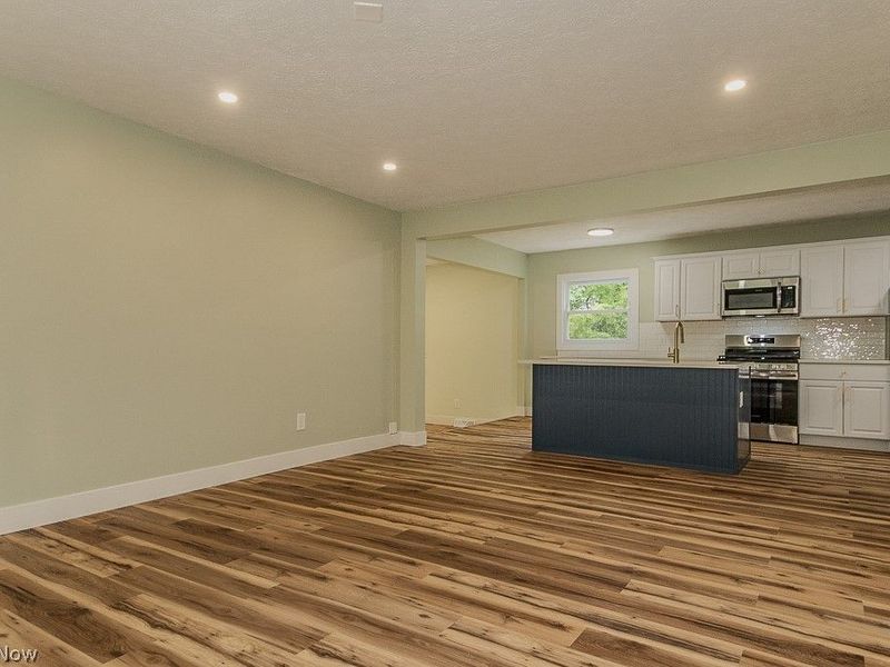 1729 Falkirk Road , Madison, OH 44057 Photo 9