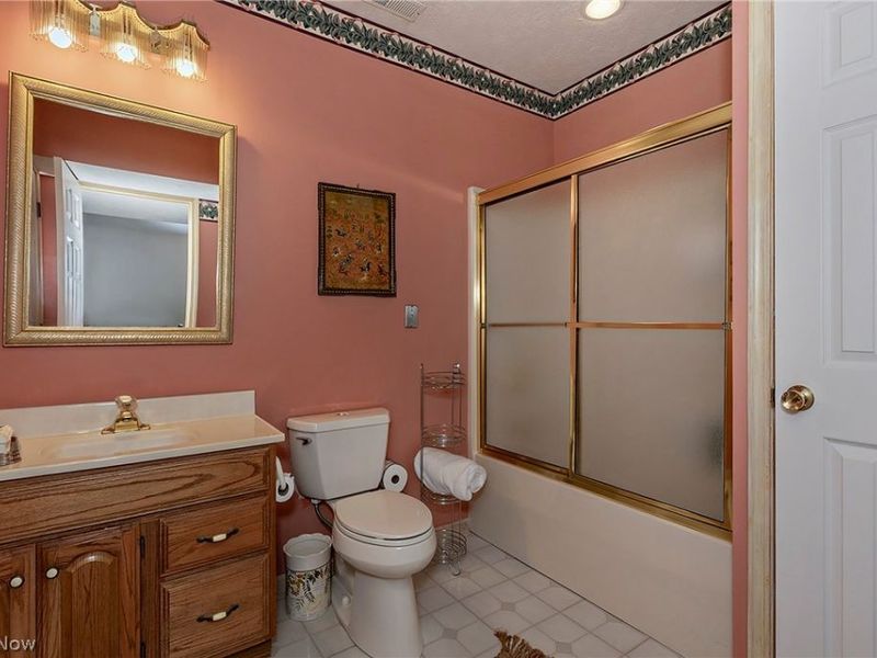 19165 Ridgeline Court, Strongsville, OH 44136 Photo 18
