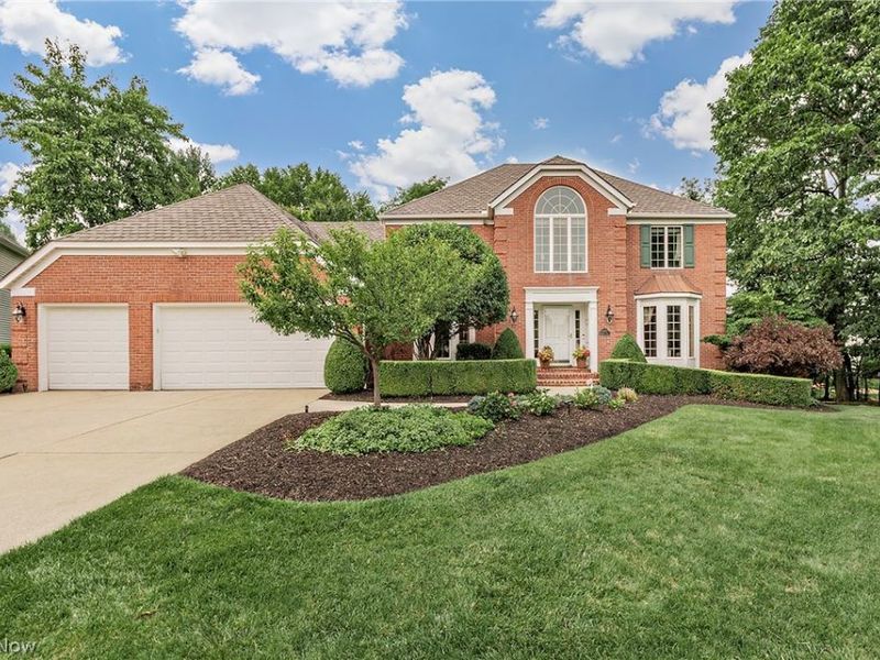 19165 Ridgeline Court, Strongsville, OH 44136 Photo 2