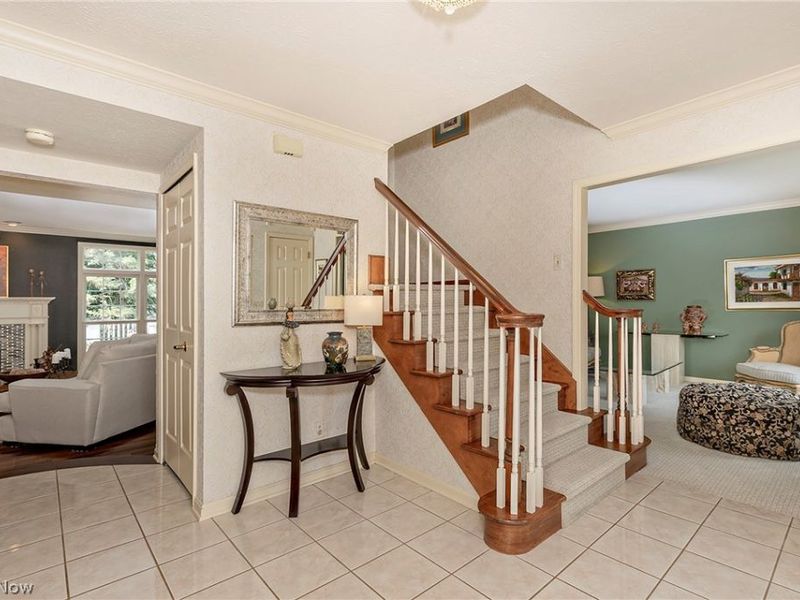 19165 Ridgeline Court, Strongsville, OH 44136 Photo 3