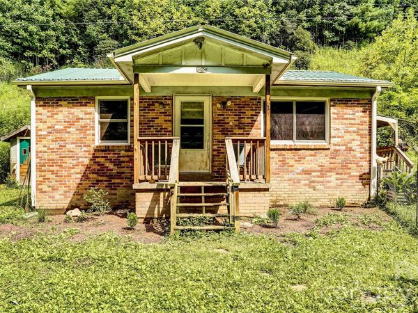 1213 Roaring Fork Road , Mars Hill, NC 28754