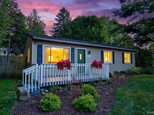 9245 Debby Jo Drive, Springfield Township, Mi 48346