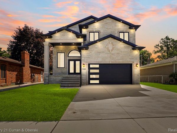7086 Centralia Street, Dearborn, Mi 48127
