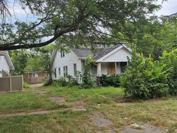 1402 Welch Boulevard, Flint, Mi 48504