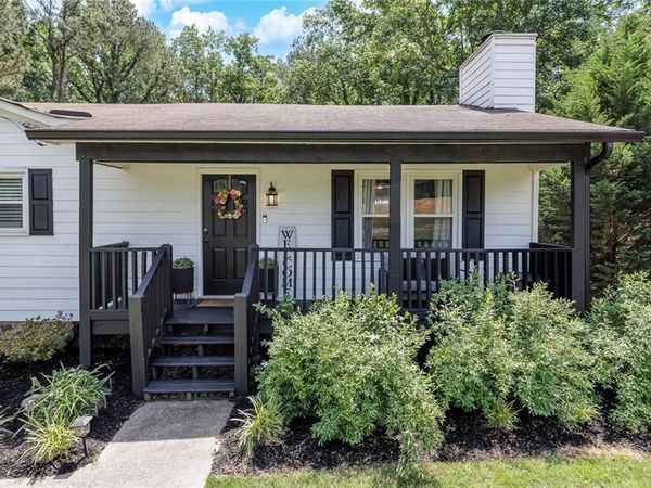 1748 Toonigh Road , Canton, GA 30115