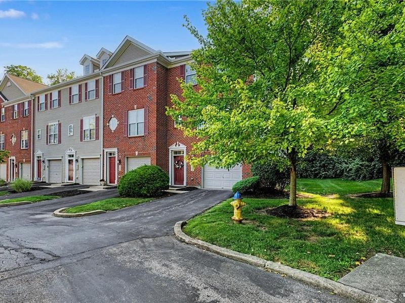 4264 Straight Arrow Road, Beavercreek, OH 45430 Photo 2