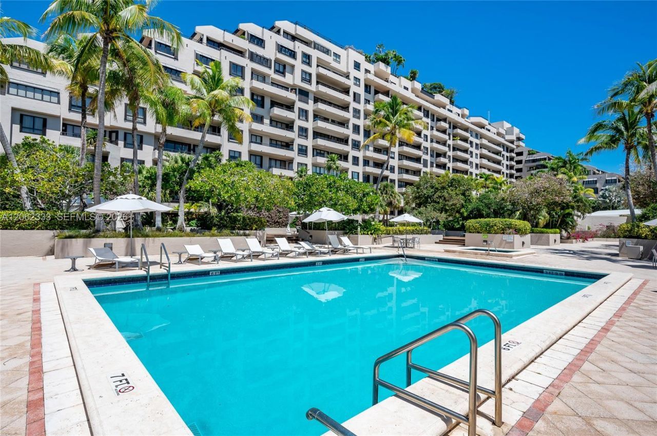 151 Crandon Blvd , Unit 524, Key Biscayne, FL 33149 Photo