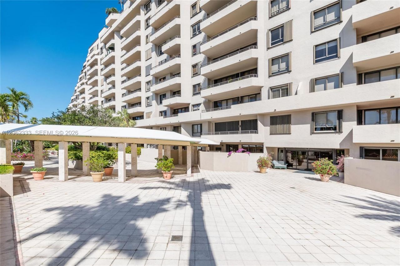 151 Crandon Blvd , Unit 524, Key Biscayne, FL 33149 Photo