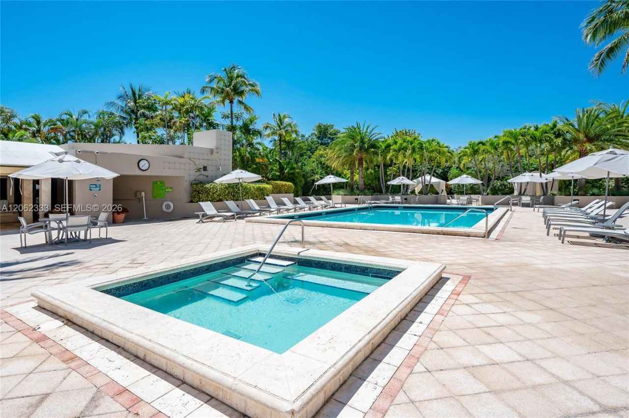 151 Crandon Blvd , Unit 524, Key Biscayne, FL 33149 Photo