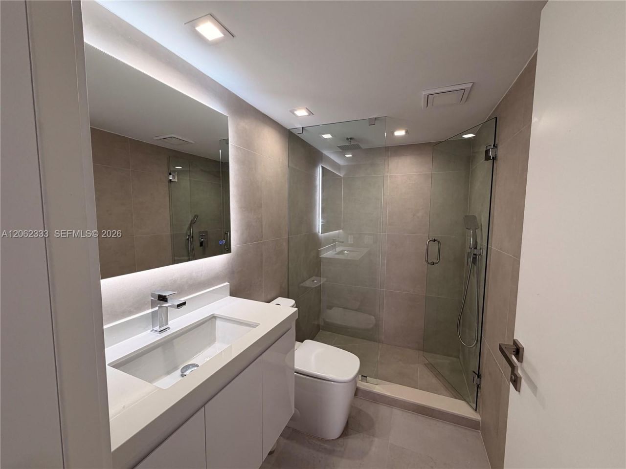151 Crandon Blvd, Unit 524, Key Biscayne, FL 33149 Photo