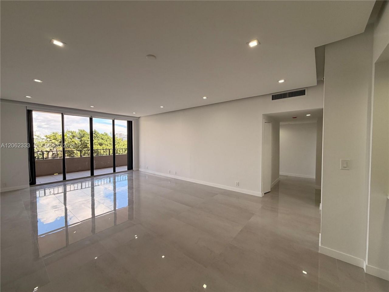 151 Crandon Blvd, Unit 524, Key Biscayne, FL 33149 Photo