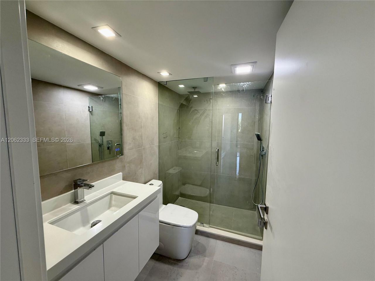 151 Crandon Blvd , Unit 524, Key Biscayne, FL 33149 Photo