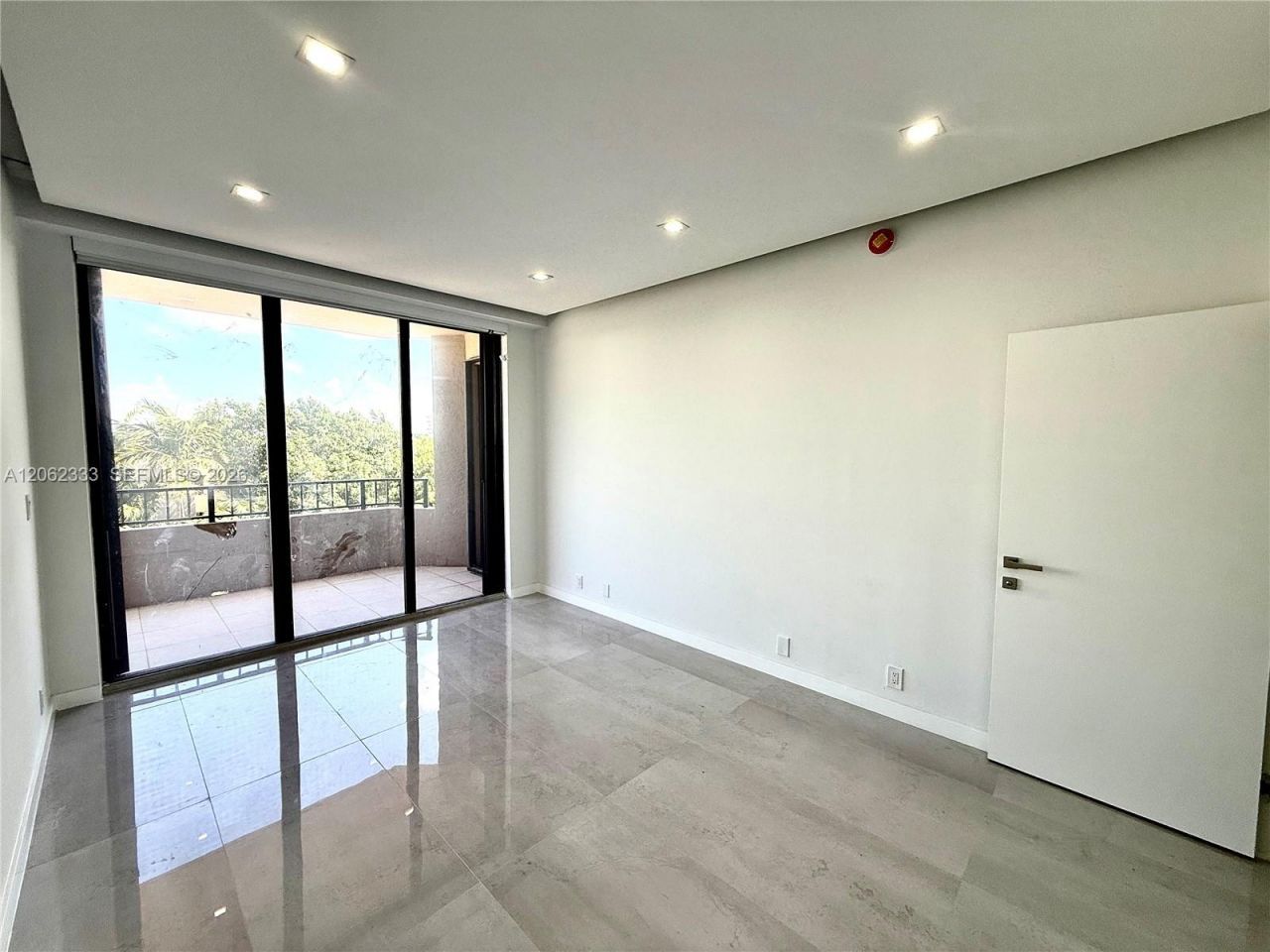 151 Crandon Blvd , Unit 524, Key Biscayne, FL 33149 Photo