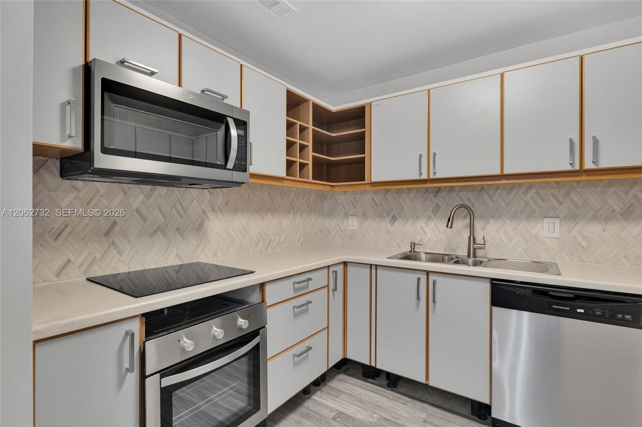 6413 Bay Club Dr , Unit 3, Fort Lauderdale, FL 33308 Photo