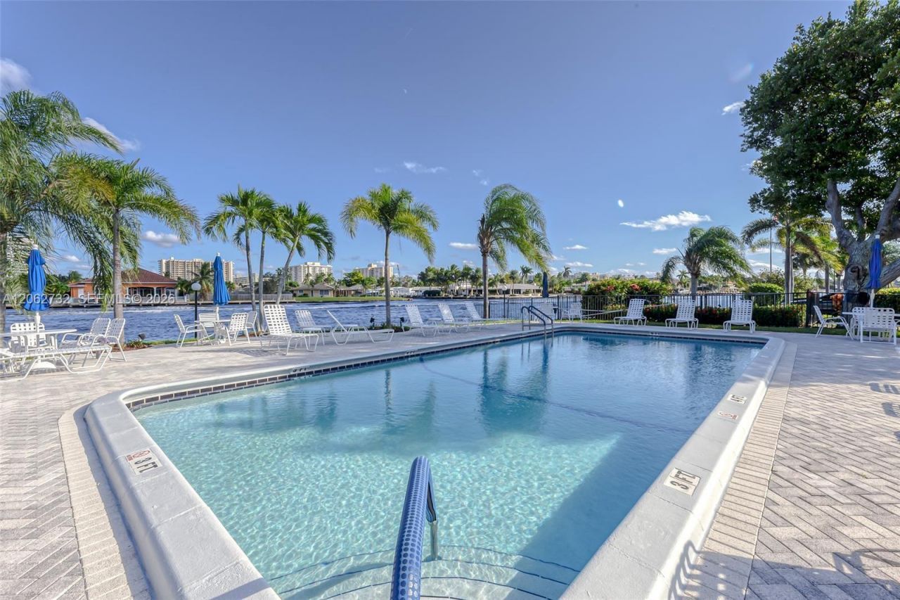 6413 Bay Club Dr , Unit 3, Fort Lauderdale, FL 33308 Photo