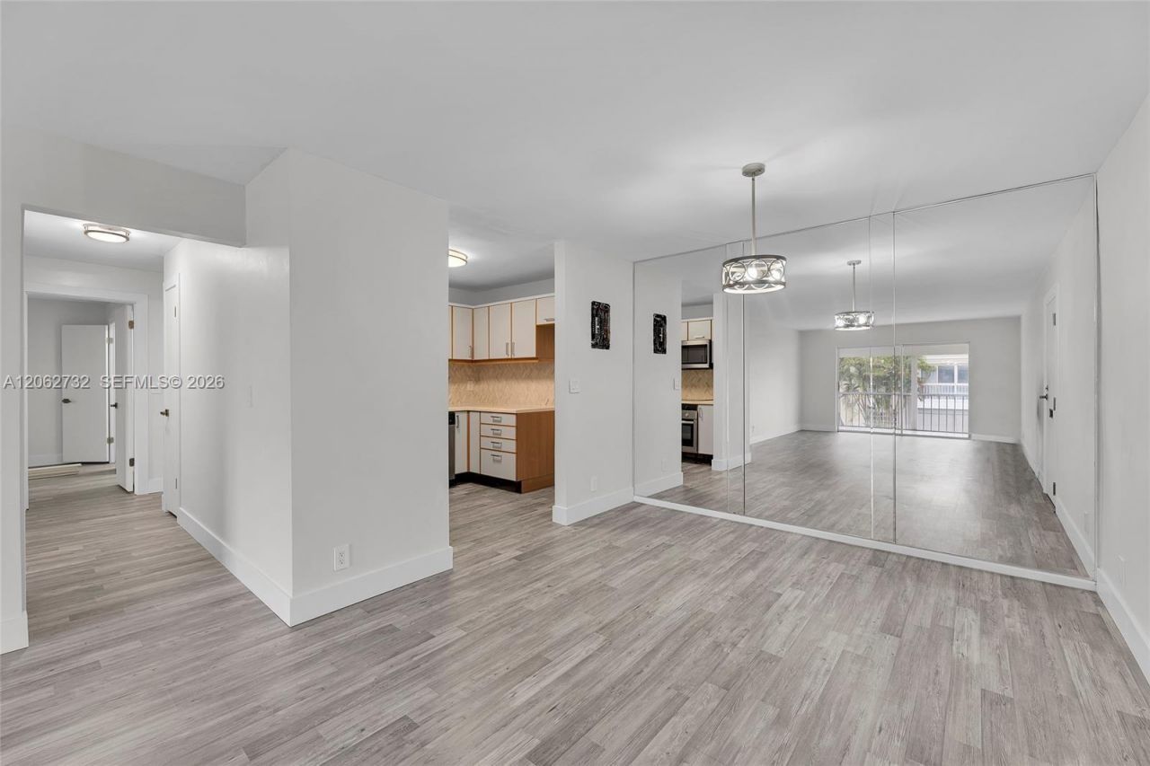 6413 Bay Club Dr , Unit 3, Fort Lauderdale, FL 33308 Photo
