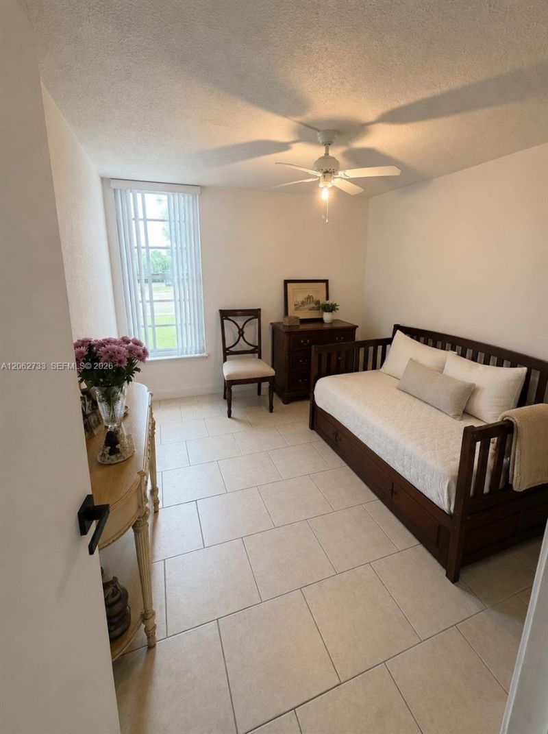 310 Fontainebleau Blvd, Unit 206, Miami, FL 33172 Photo
